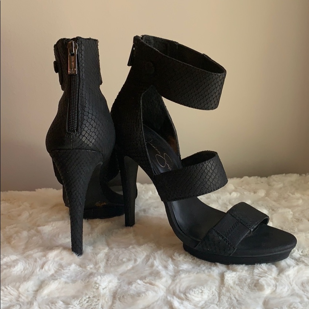 Jessica Simpson Black 8.5 Heels